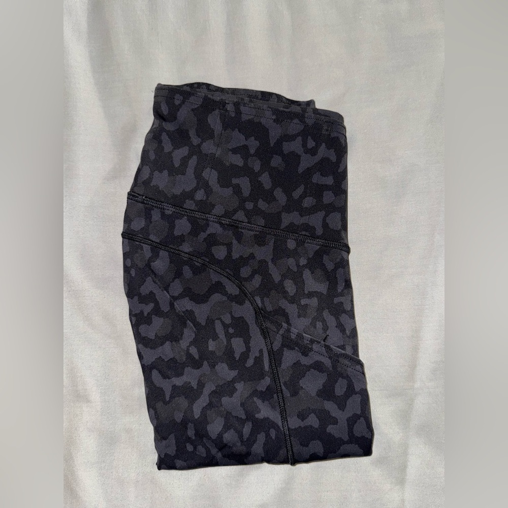 Lululemon Athletica Black and Gray Crop Animal Print Leggings (Fast and Free)